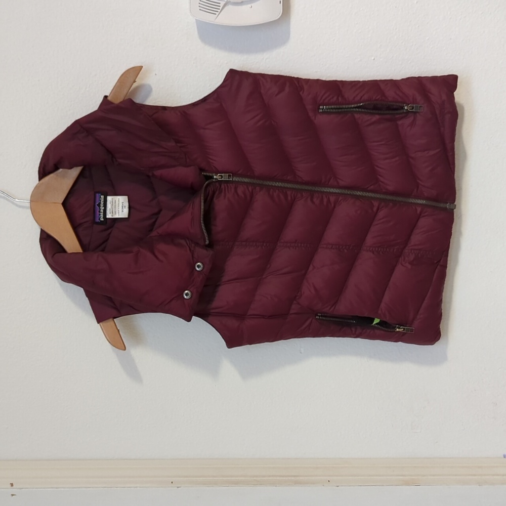 Patagonia down vest XS red